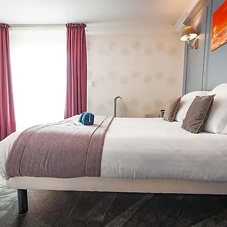 Grand Du Luxembourg & Hotel Bayeux
