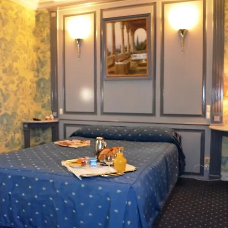 Grand Du Luxembourg & Hotel Bayeux