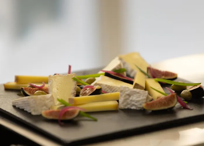 Grand Du Luxembourg & Hotel Bayeux