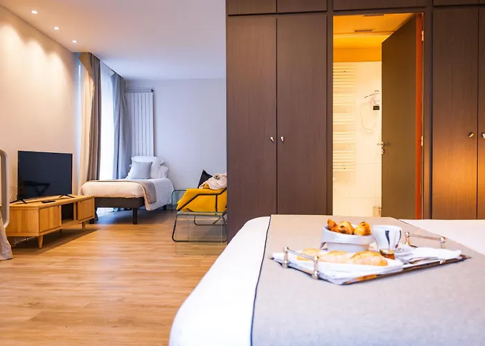 Grand Du Luxembourg & Hotel Bayeux